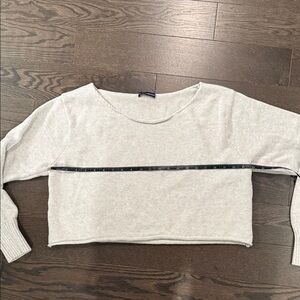 Brandy Melville Women's Gray Cream Knit Sweater Top